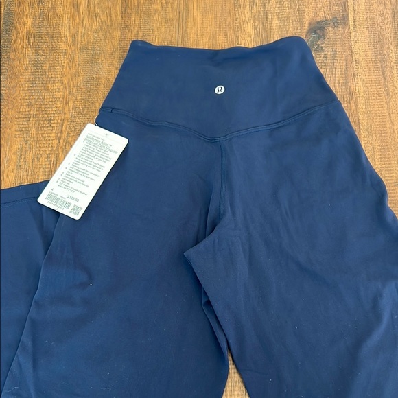 NWT Lululemon Align High Rise Wide Leg Pant Navy Size 4- 33” length - Picture 4 of 8